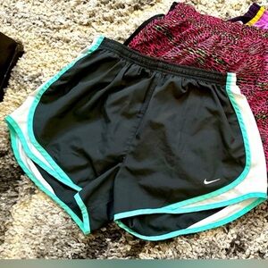 Nike shorts size medium